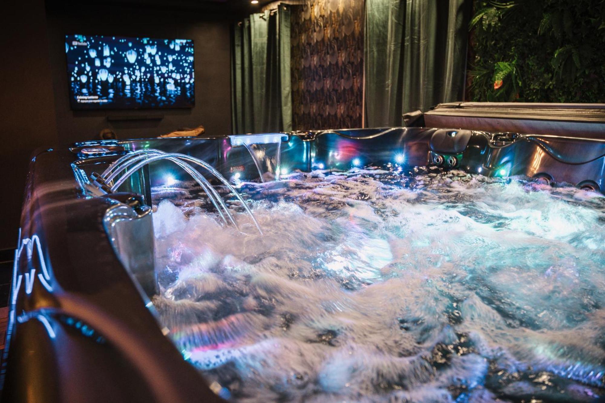 L Escale Jacuzzi Et Sauna Évreux Exterior foto